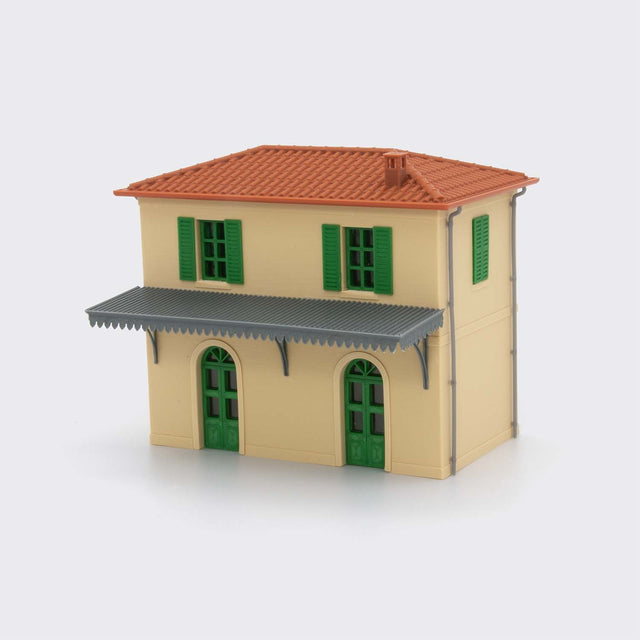 Saliceta S. Giuliano Passenger Building - Scale H0