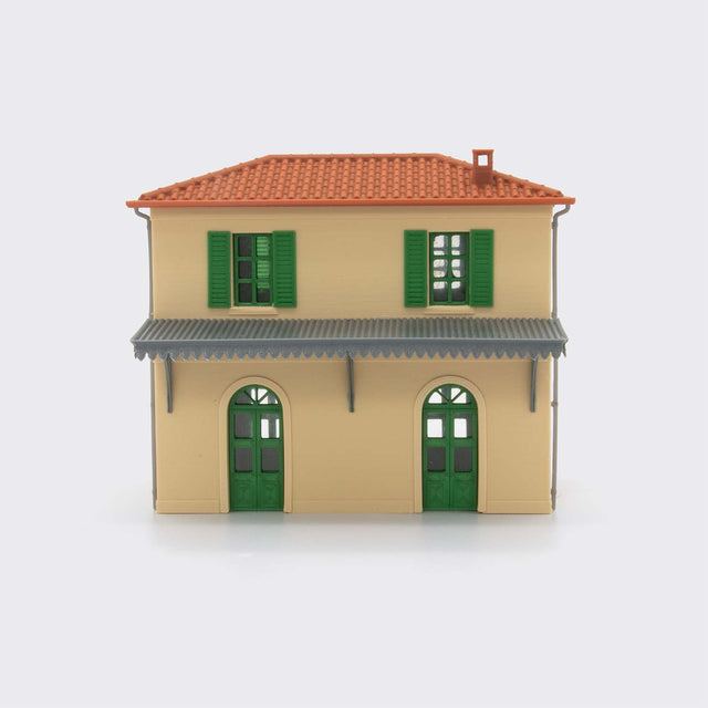 Saliceta S. Giuliano Passenger Building - Scale H0